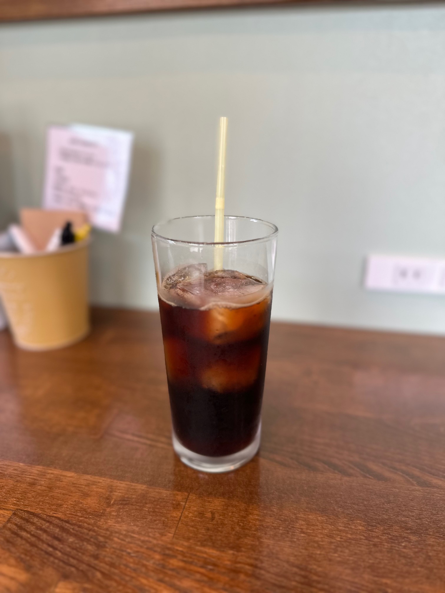 フローレスさんでいただいた純生クリームのクレープとコーヒー