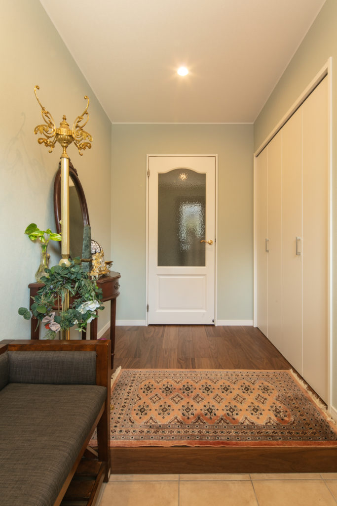 Entrance　hall