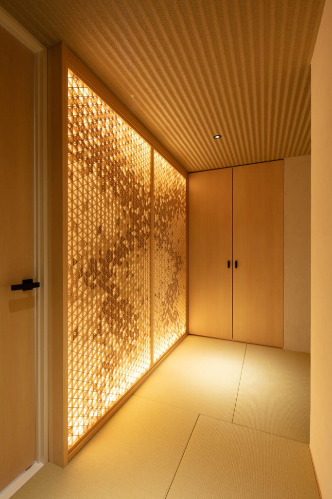 Entrance　hall