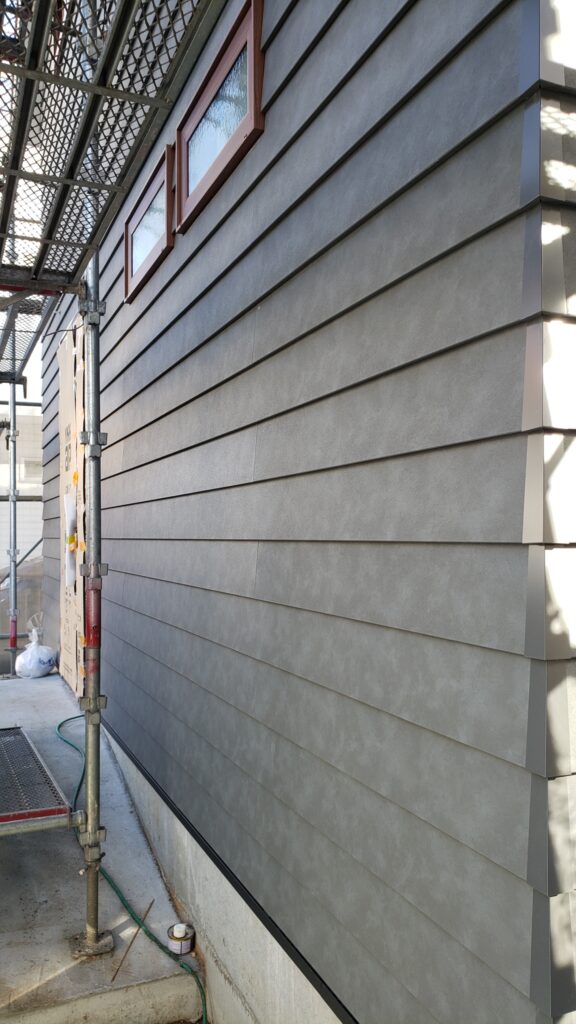 東レラップサイディング「デルタダークグレー」