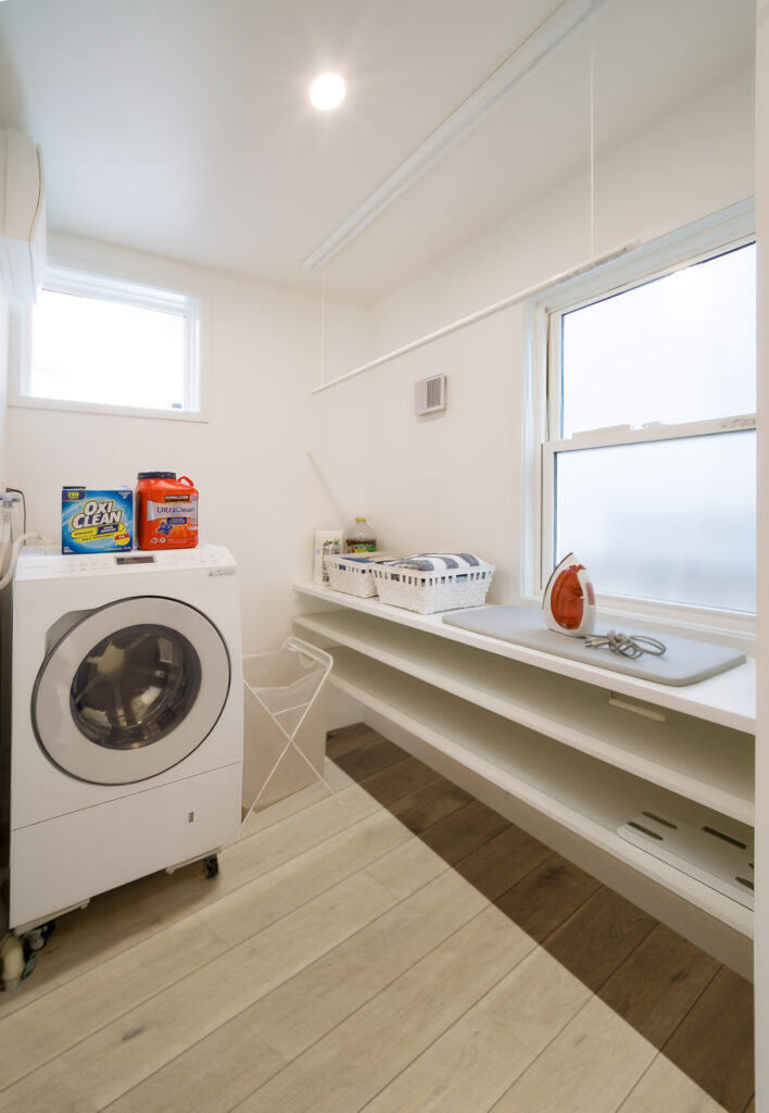 laundry　room