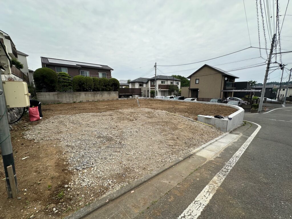 敷地面積80坪の広大な土地 これから延床40坪のサーファーズハウスを建築